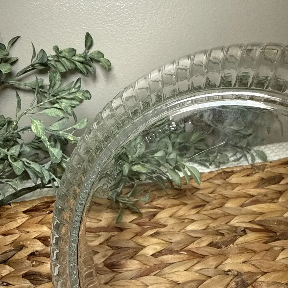 Arcoroc France Fleur Clear Glass Ribbed Serving Salad Bowl 9.3” Scalloped Rim